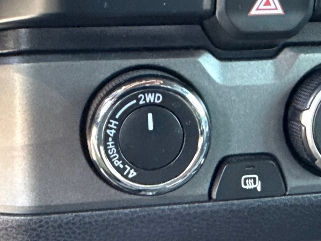 Certified 2019 Toyota Tacoma TRD Off-Road AWD/4WD image 26