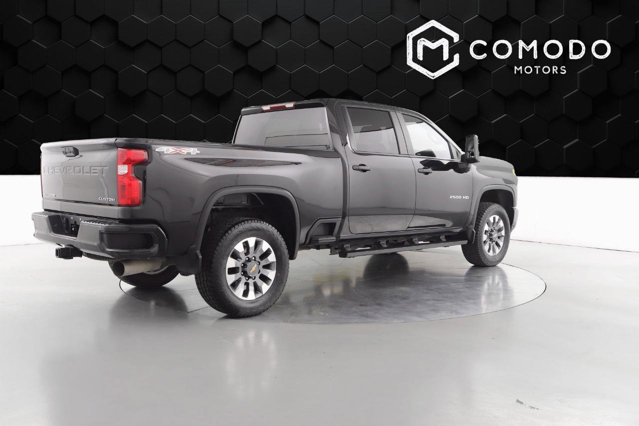 Used 2022 Chevrolet Silverado 2500 Custom w/ Custom Value Package image 3