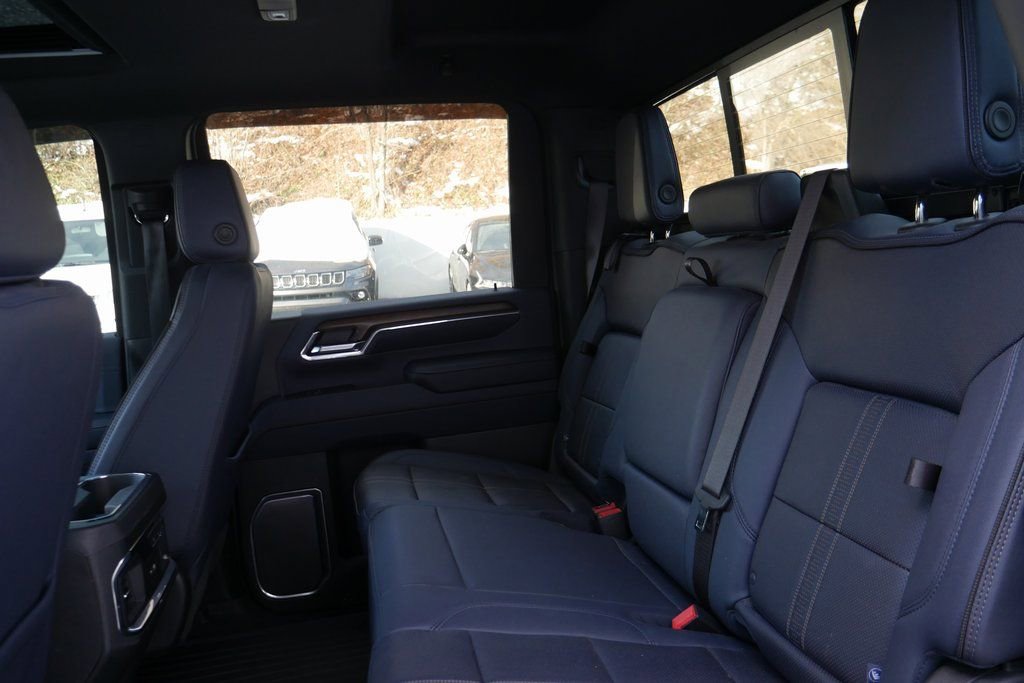 Used 2024 Chevrolet Silverado 2500 High Country w/ High Country Premium Package image 29