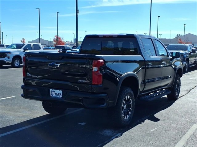 New 2026 Chevrolet Silverado 1500 ZR2 image 4