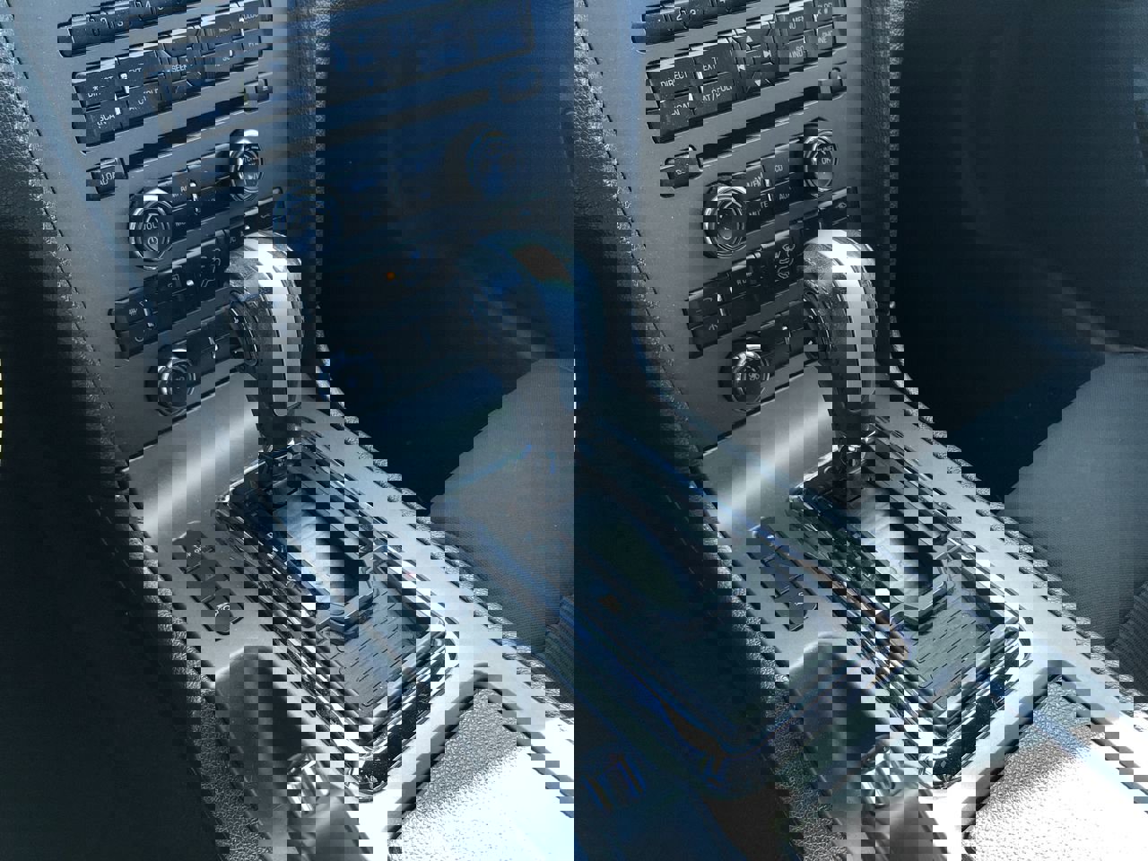 Used 2014 Ford Mustang Coupe image 17