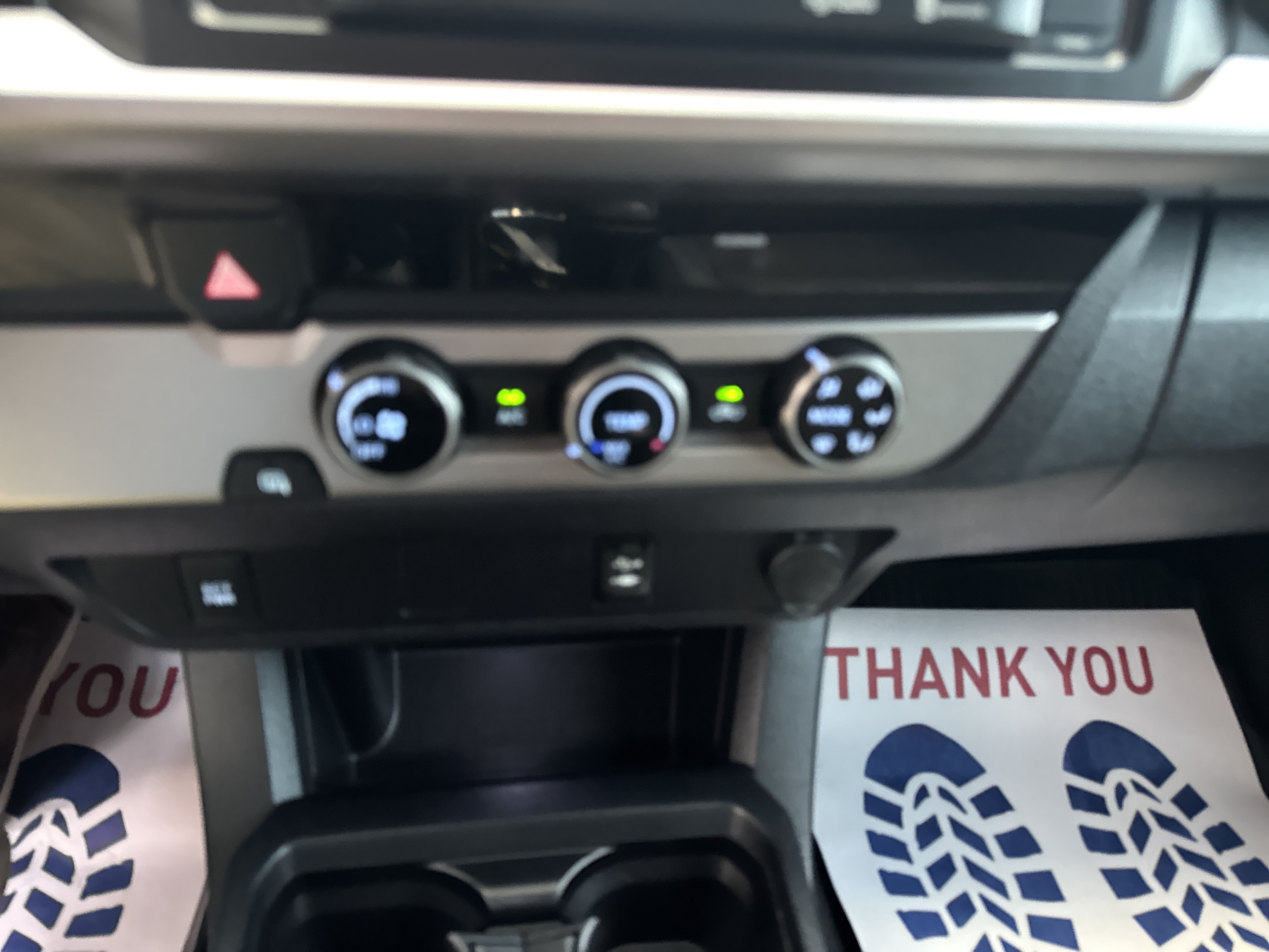 Used 2016 Toyota Tacoma SR5 w/ SR5 Appearance Package (SN) RWD image 25