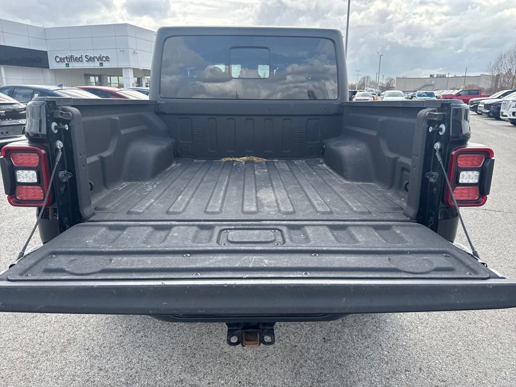 Used 2024 Jeep Gladiator Sport image 11