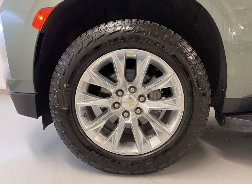 Used 2023 Chevrolet Tahoe Premier AWD/4WD image 10