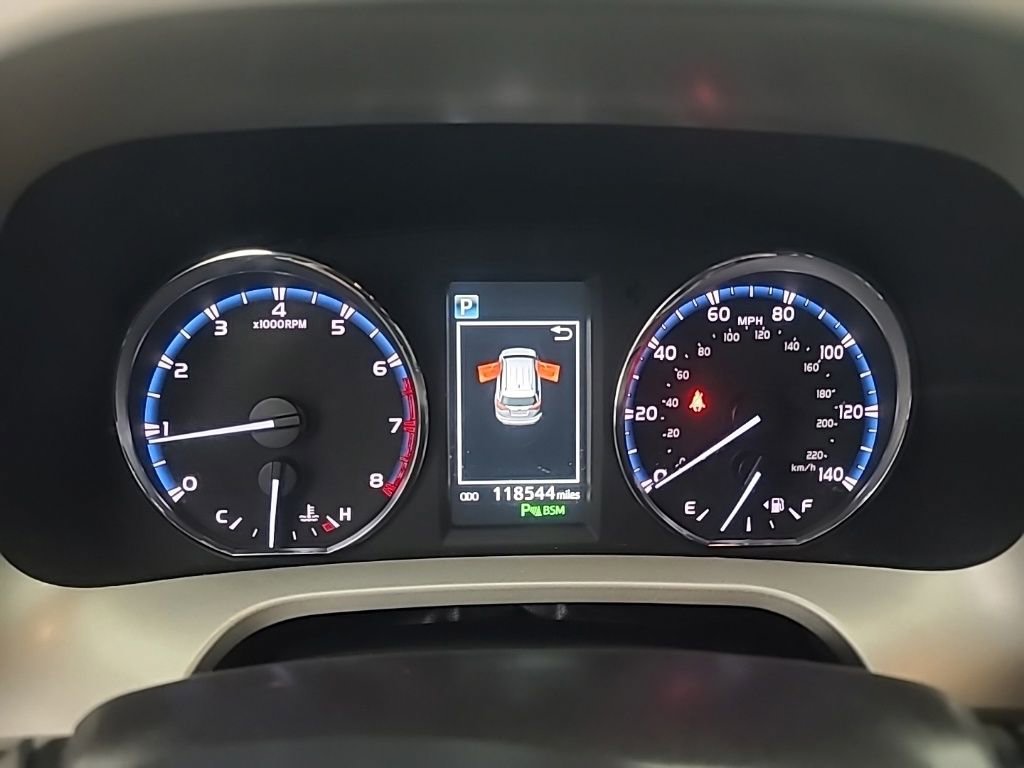 Used 2016 Toyota RAV4 Limited image 30