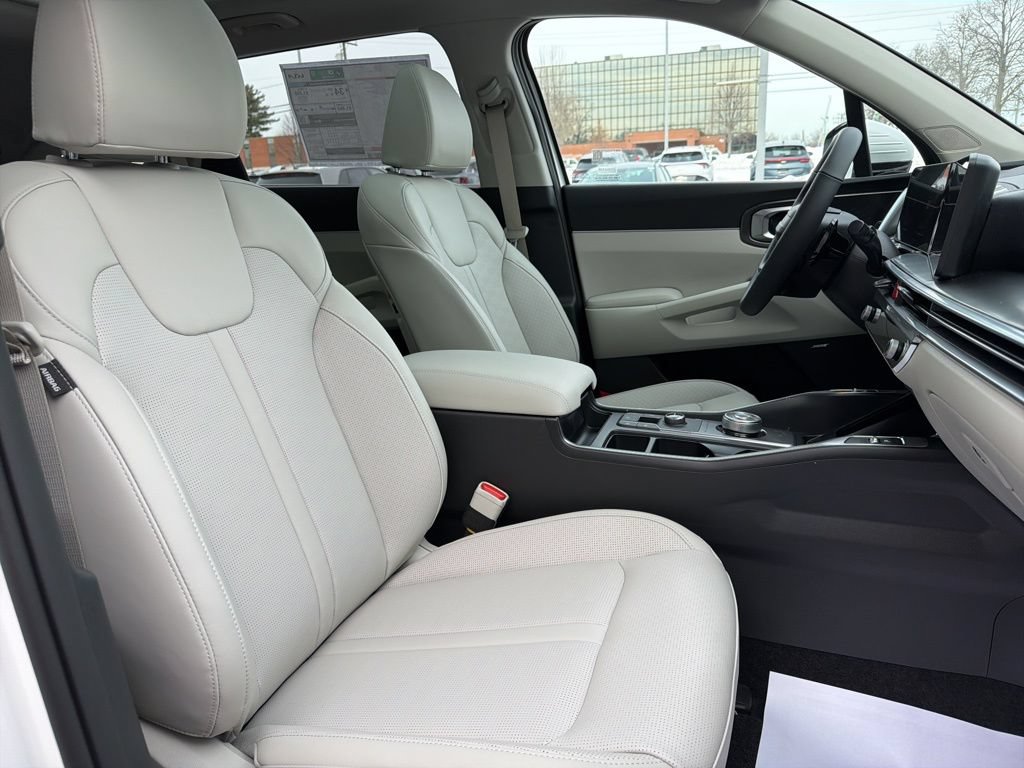 New 2026 Kia Sorento EX w/ EX Premium Package AWD/4WD image 13