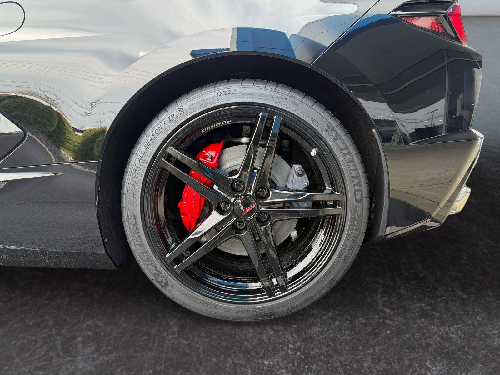 New 2026 Chevrolet Corvette Stingray Coupe w/ Battery Protection Package image 21