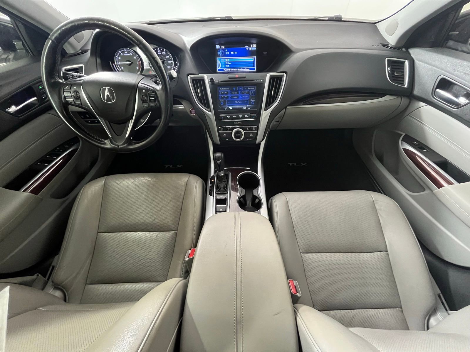 Used 2016 Acura TLX w/ Technology Package image 10