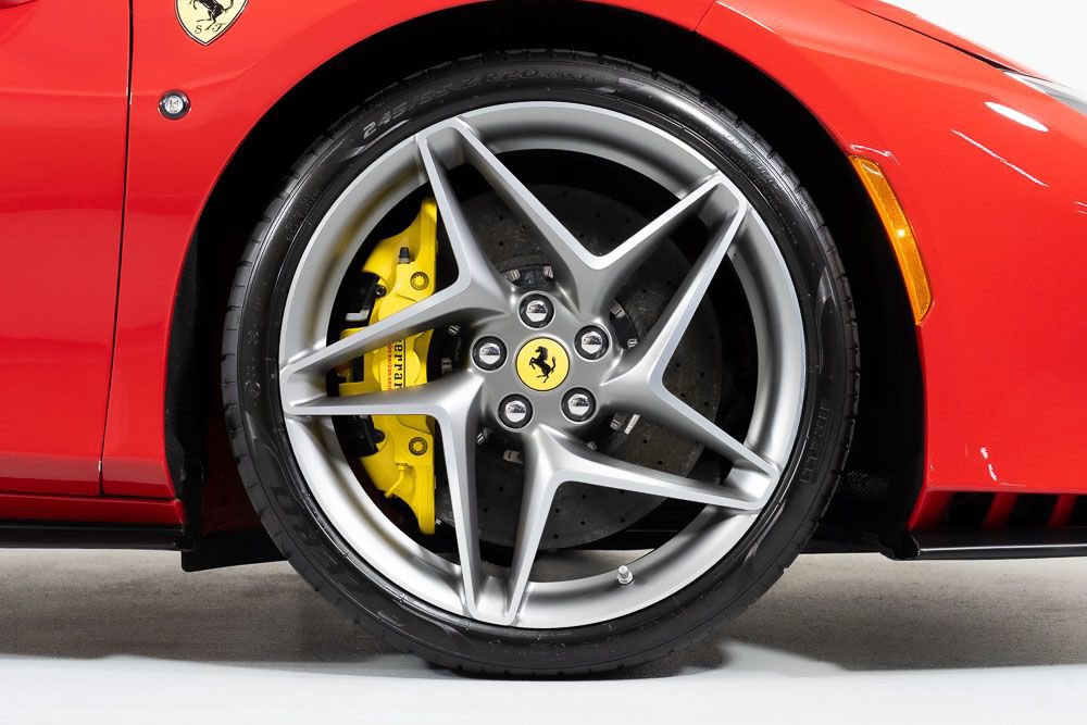 Used 2020 Ferrari F8 Tributo Base image 21