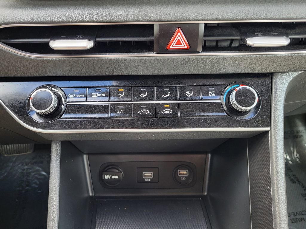 Used 2023 Hyundai Sonata SE w/ Cargo Package image 14