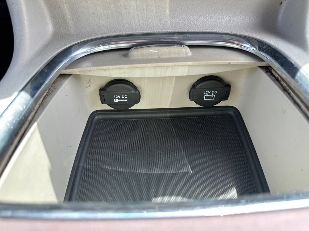 Used 2016 Dodge Grand Caravan SXT FWD image 29