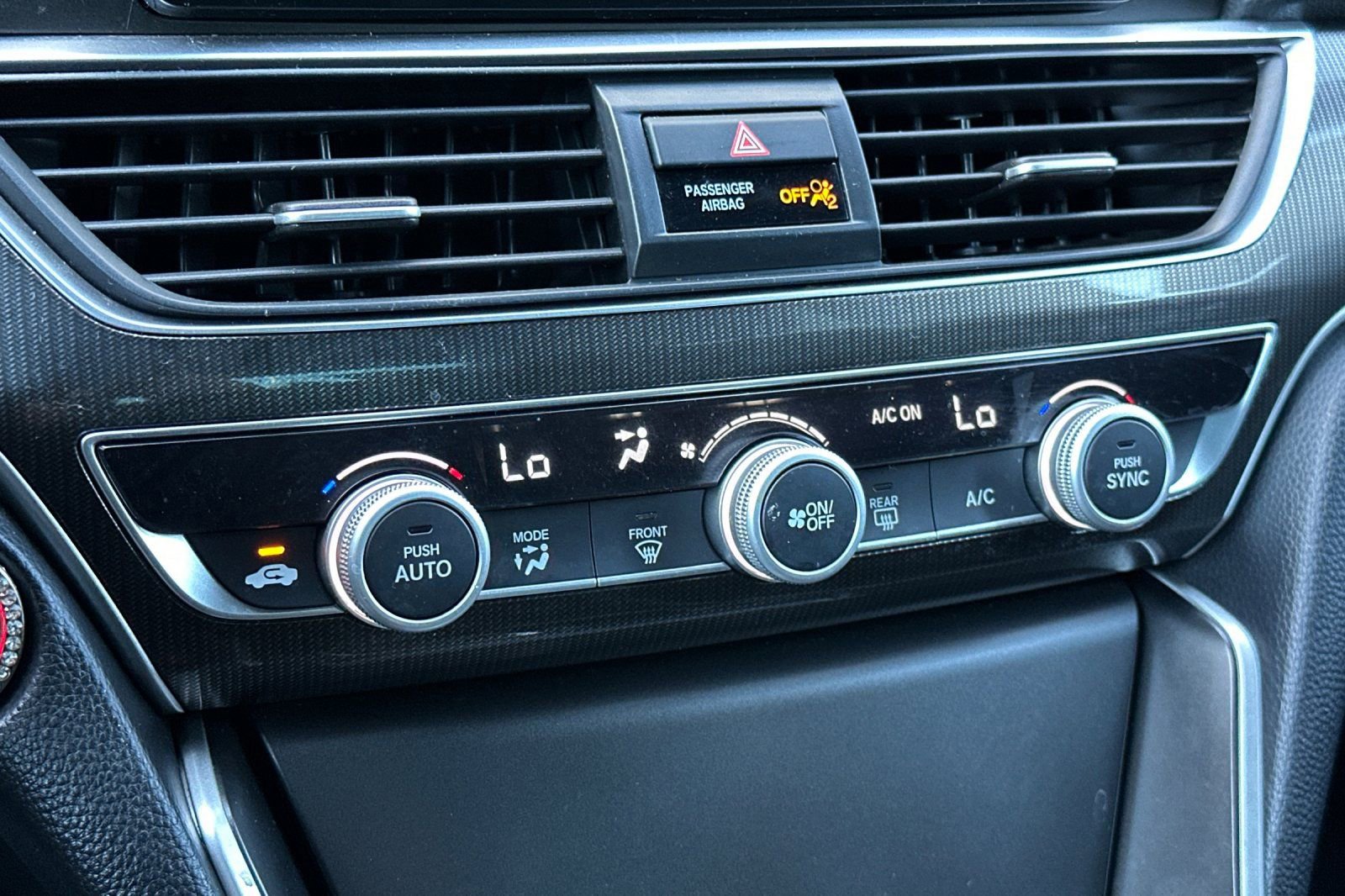 Used 2018 Honda Accord Sport image 19