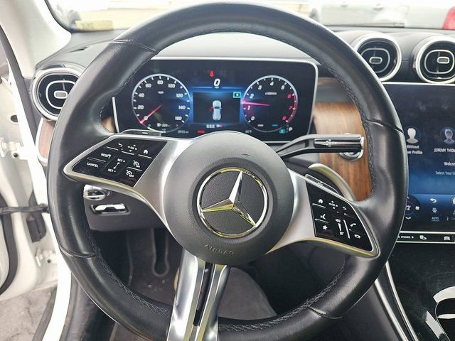 Used 2024 Mercedes-Benz GLC 300 image 17