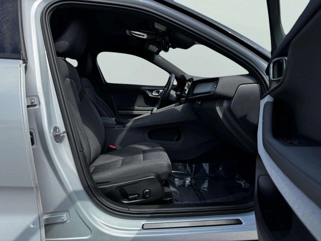 Used 2023 Polestar Polestar 2 w/ Pilot Pack image 44