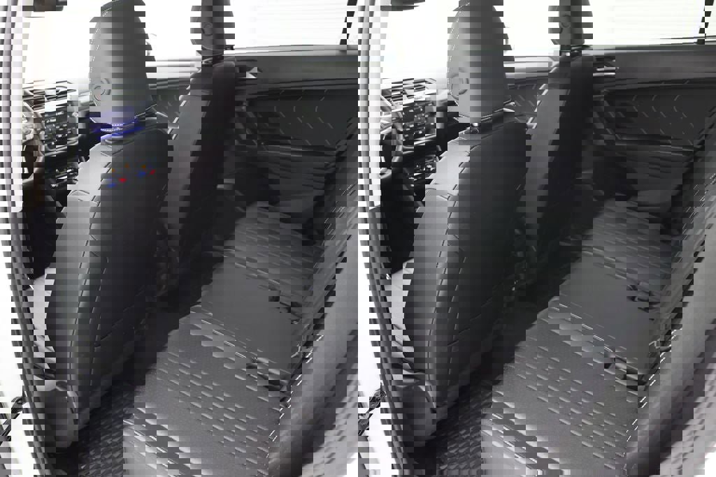 Used 2024 Volkswagen Tiguan Wolfsburg Edition image 11