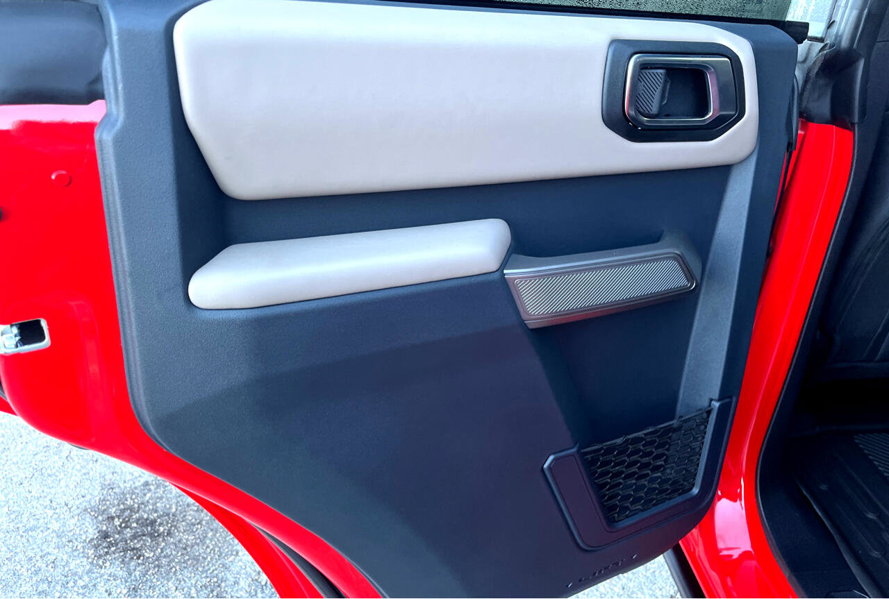 Used 2023 Ford Bronco Wildtrak image 21