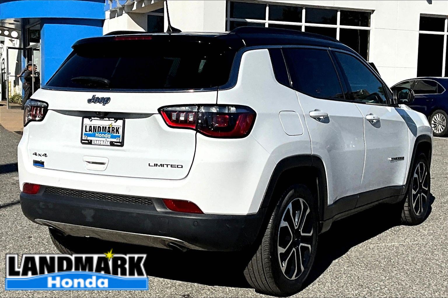 Used 2023 Jeep Compass Limited AWD/4WD image 2