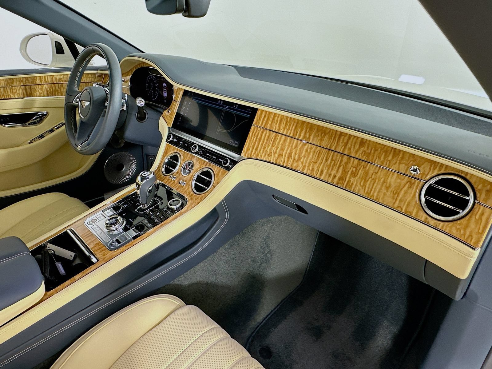 Used 2020 Bentley Continental GT AWD/4WD image 47