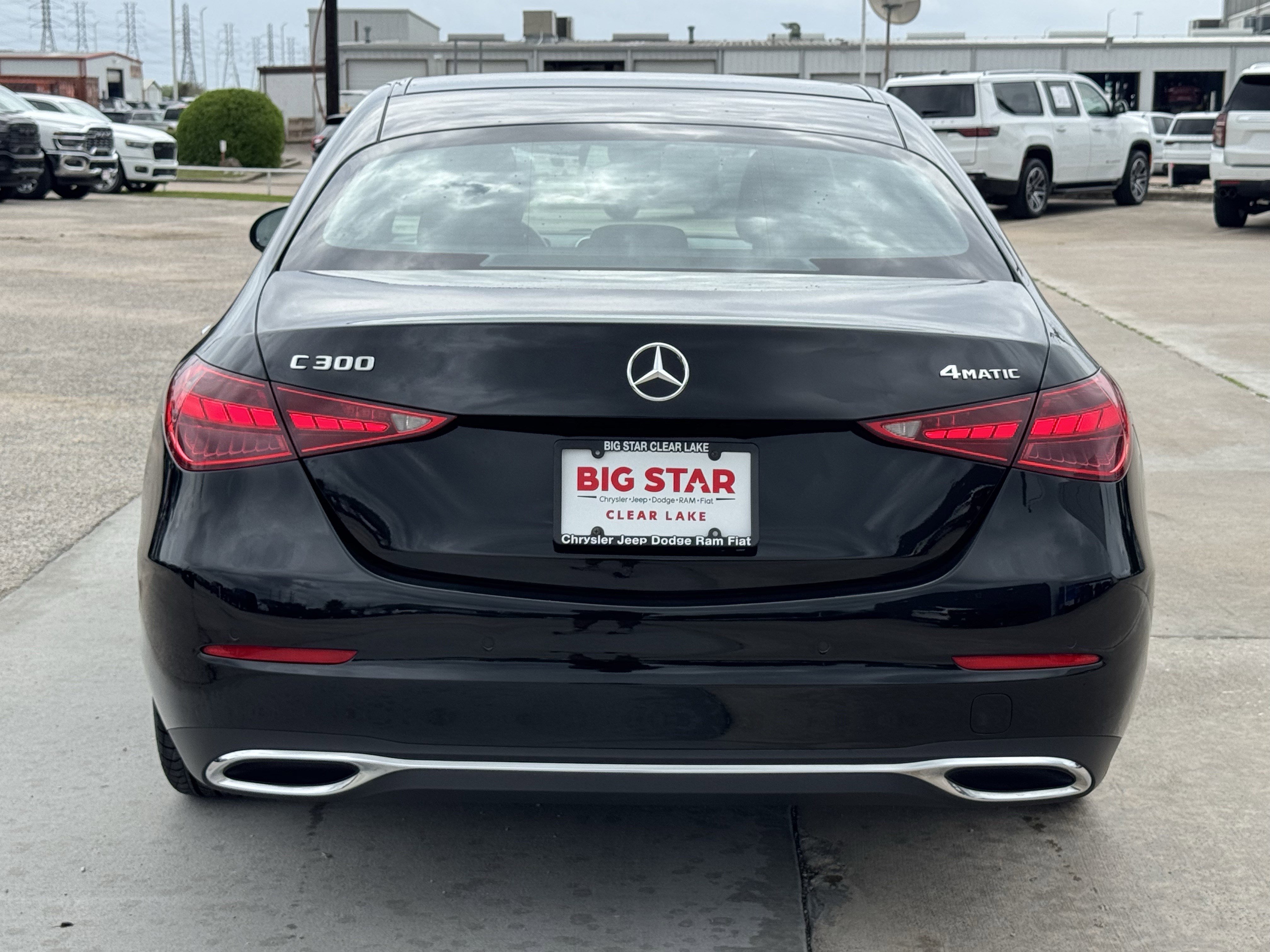 Used 2025 Mercedes-Benz C 300 4MATIC Sedan image 10