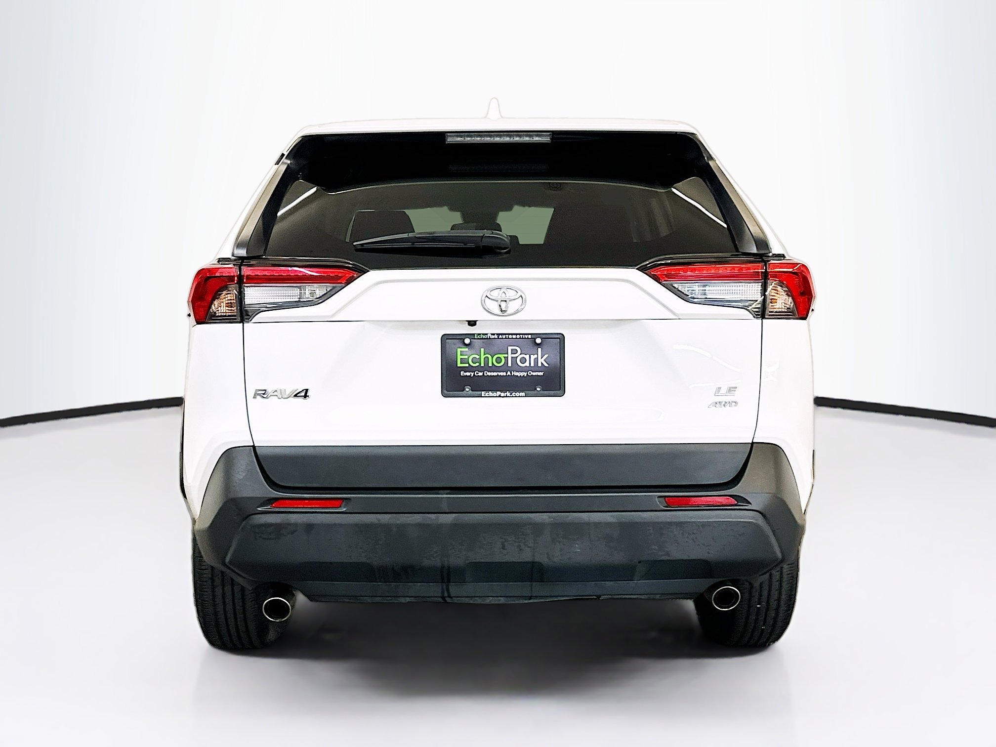 Used 2024 Toyota RAV4 LE image 7