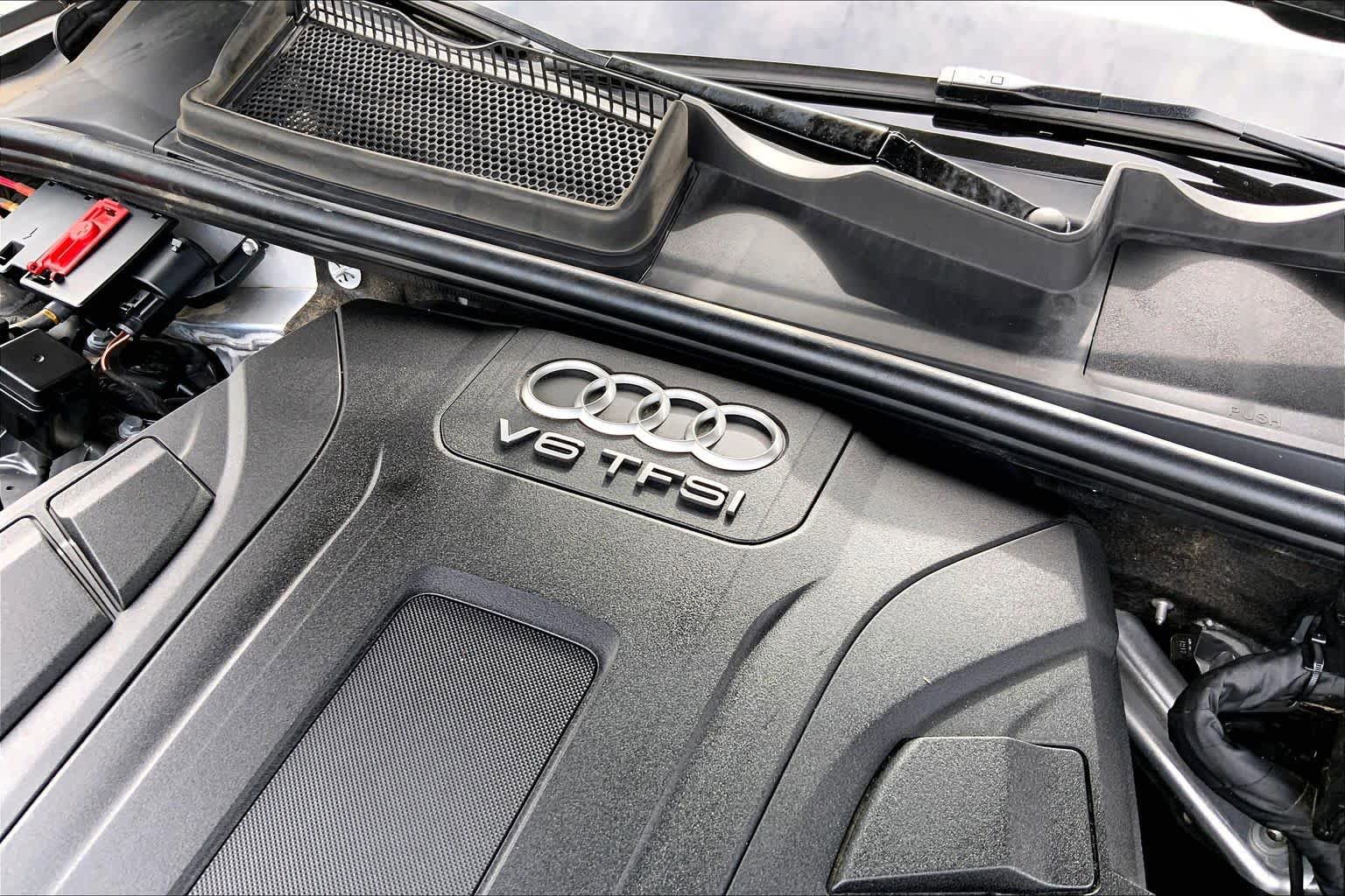 Used 2018 Audi Q7 3.0T Prestige AWD/4WD image 30