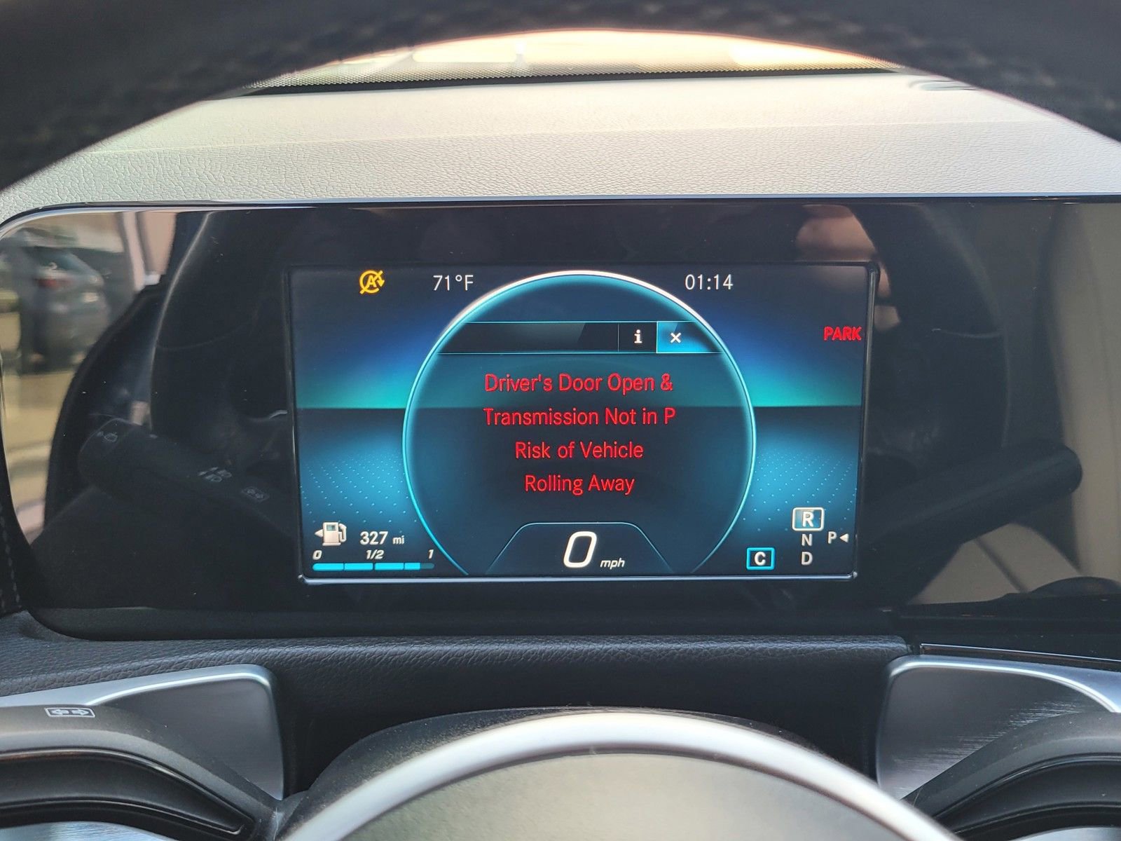 Used 2021 Mercedes-Benz GLB 250 4MATIC image 28