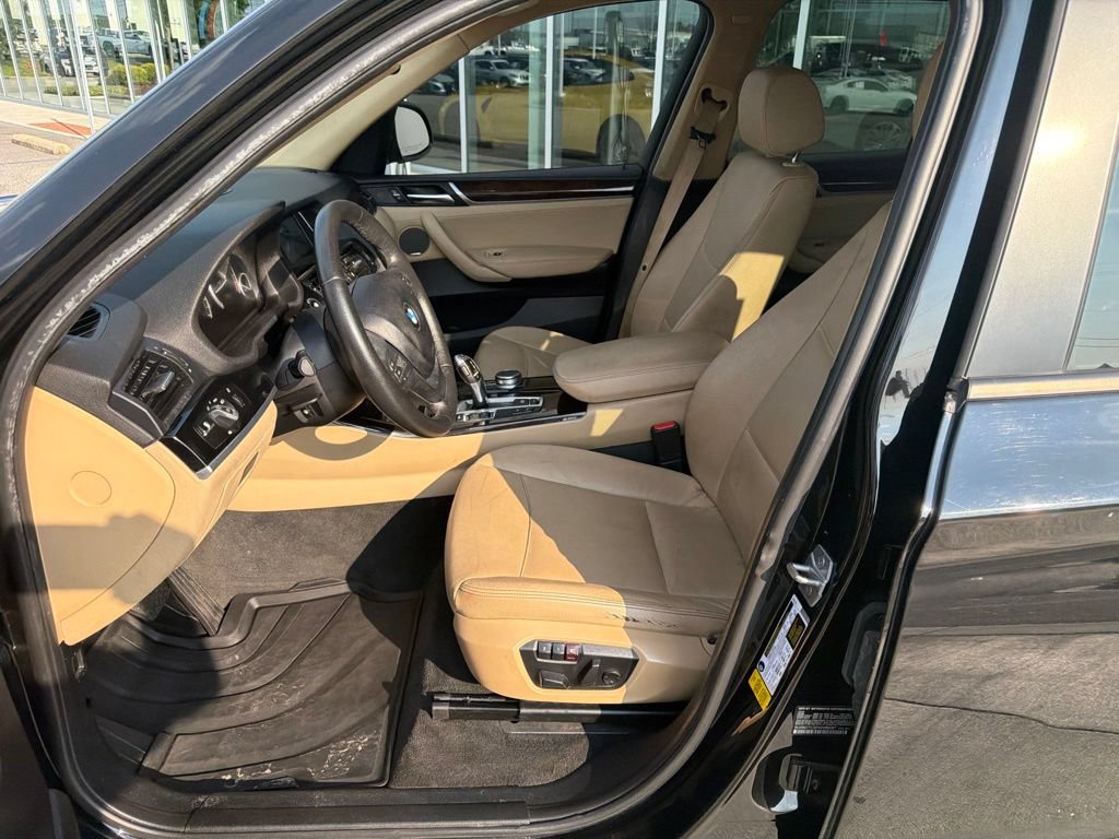 Used 2017 BMW X3 sDrive28i RWD image 12
