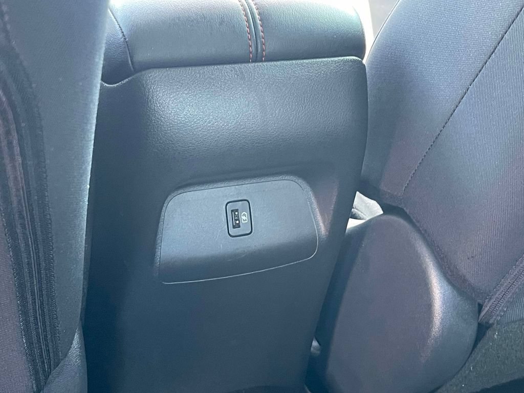 Used 2025 Nissan Sentra SR FWD image 11
