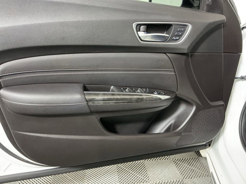 Used 2018 Acura TLX V6 w/ Technology Package image 20