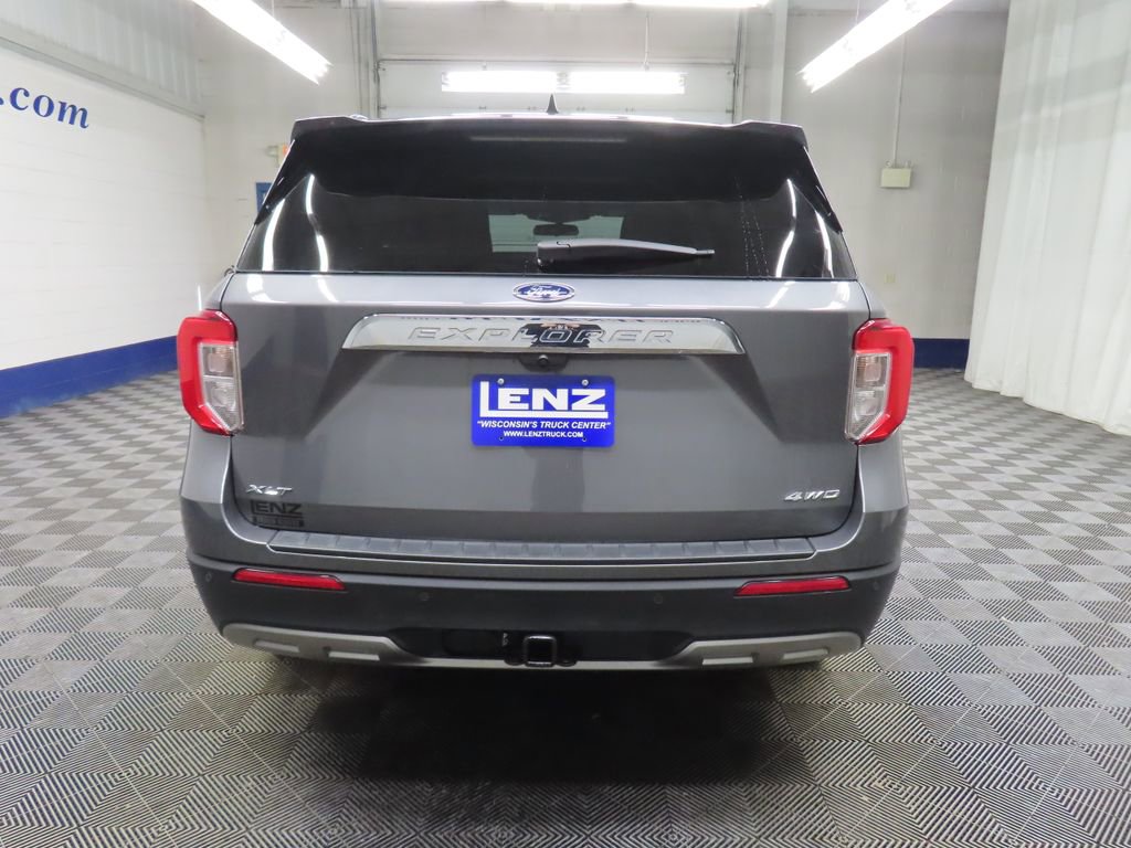 Used 2023 Ford Explorer XLT AWD/4WD image 27