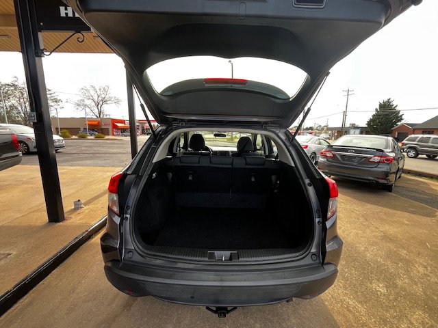 Used 2019 Honda HR-V LX image 12
