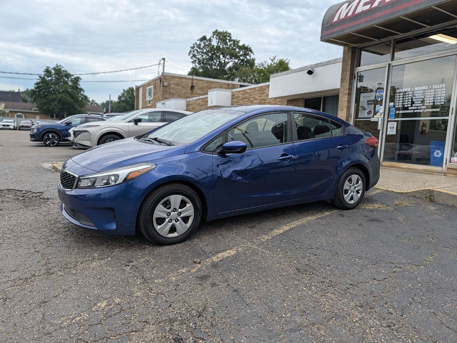 Used 2017 Kia Forte LX FWD image 8