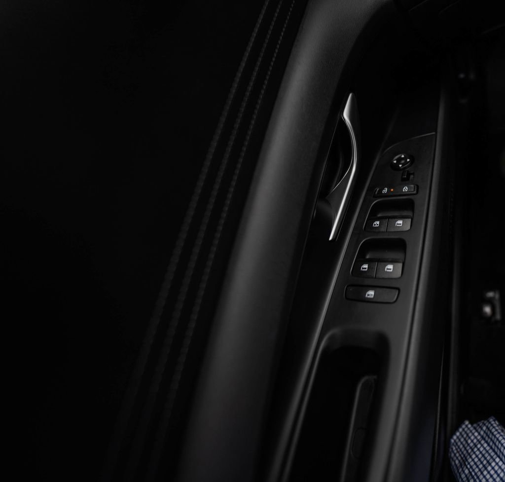 Certified 2024 Hyundai Elantra SEL image 16