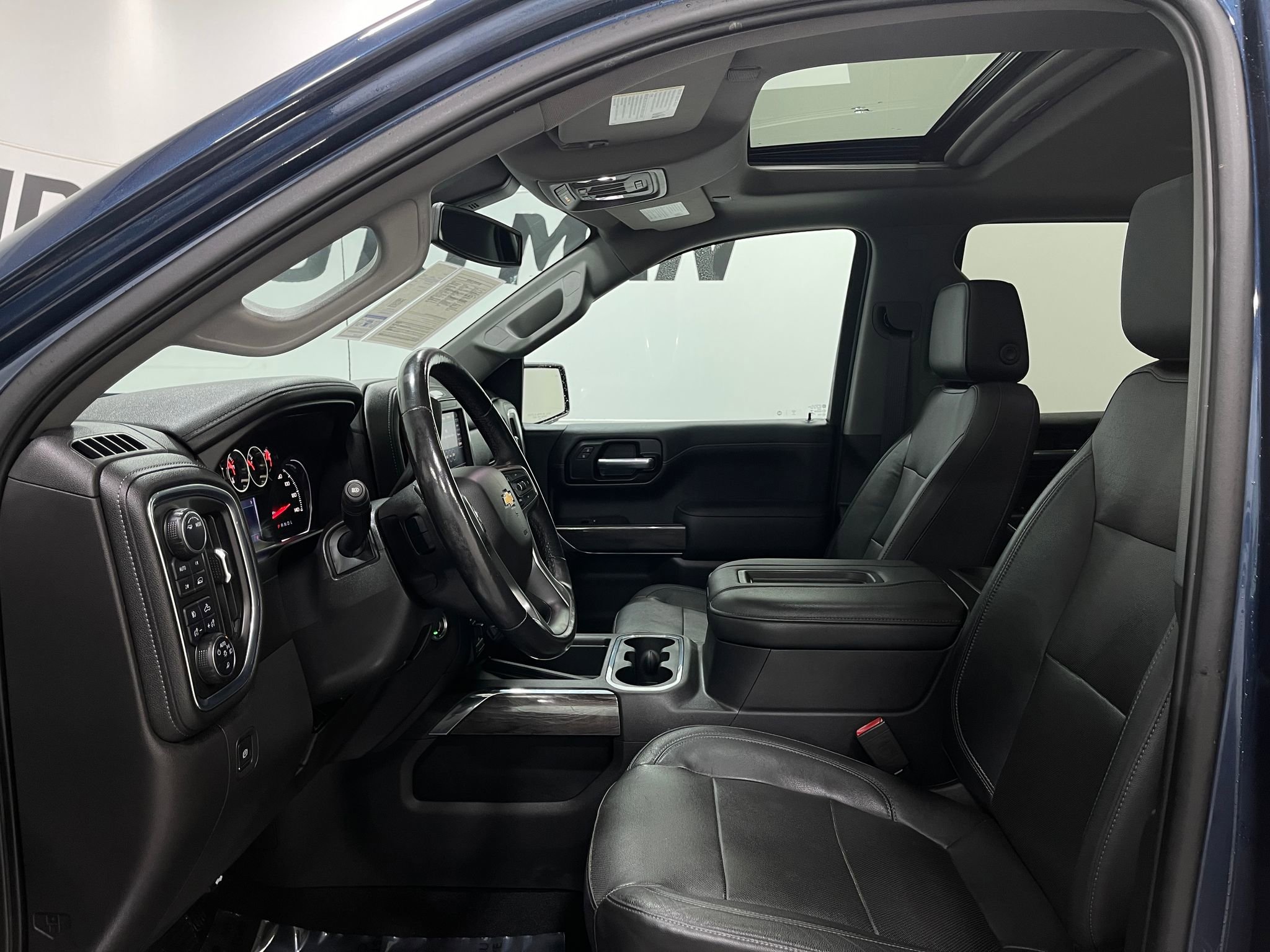 Used 2020 Chevrolet Silverado 1500 LTZ w/ LTZ Premium Package image 14