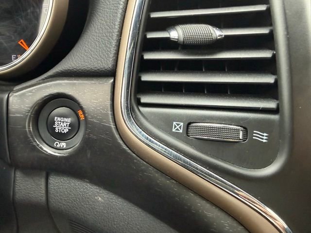 Used 2017 Jeep Grand Cherokee Laredo w/ Quick Order Package 23E image 16