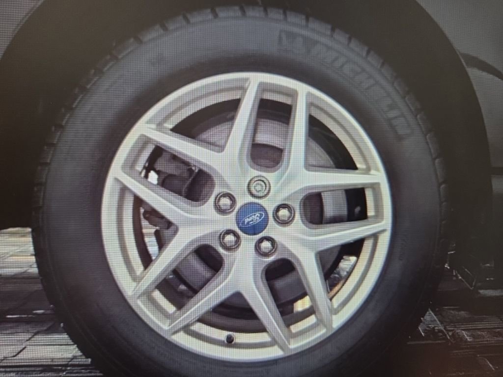 Used 2022 Ford Edge SEL w/ Convenience Package image 19