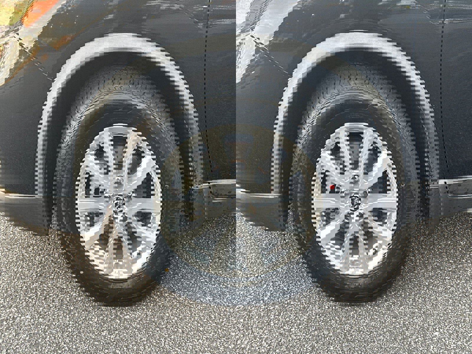 Used 2020 Nissan Rogue SV image 11