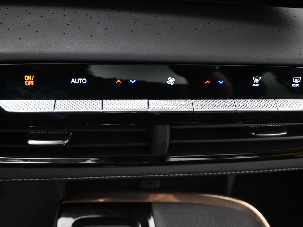 Certified 2025 Buick Enclave Avenir w/ Super Cruise Package image 24