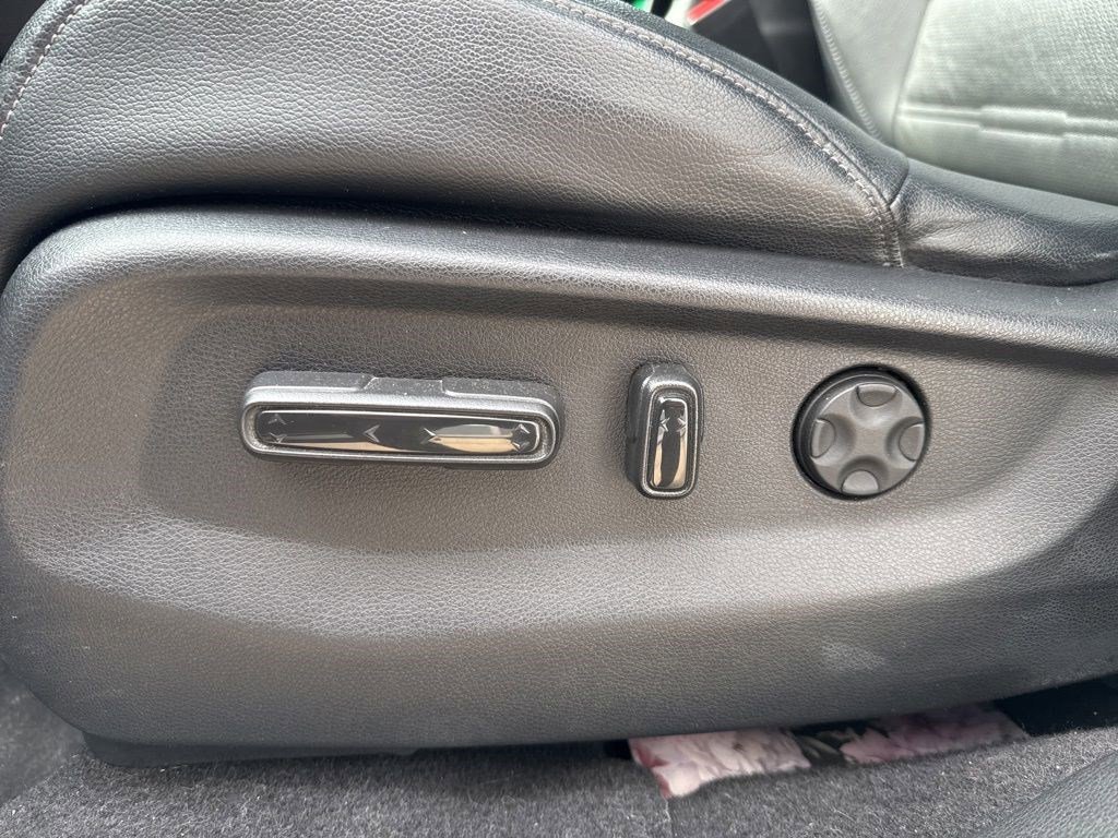 Certified 2019 Honda CR-V Touring image 10
