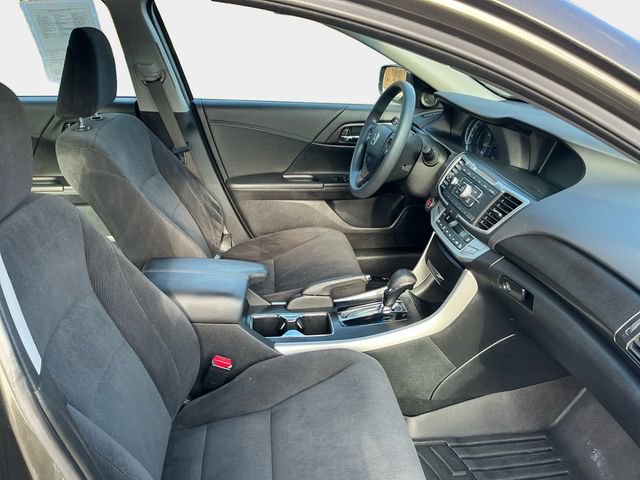 Used 2013 Honda Accord EX image 16