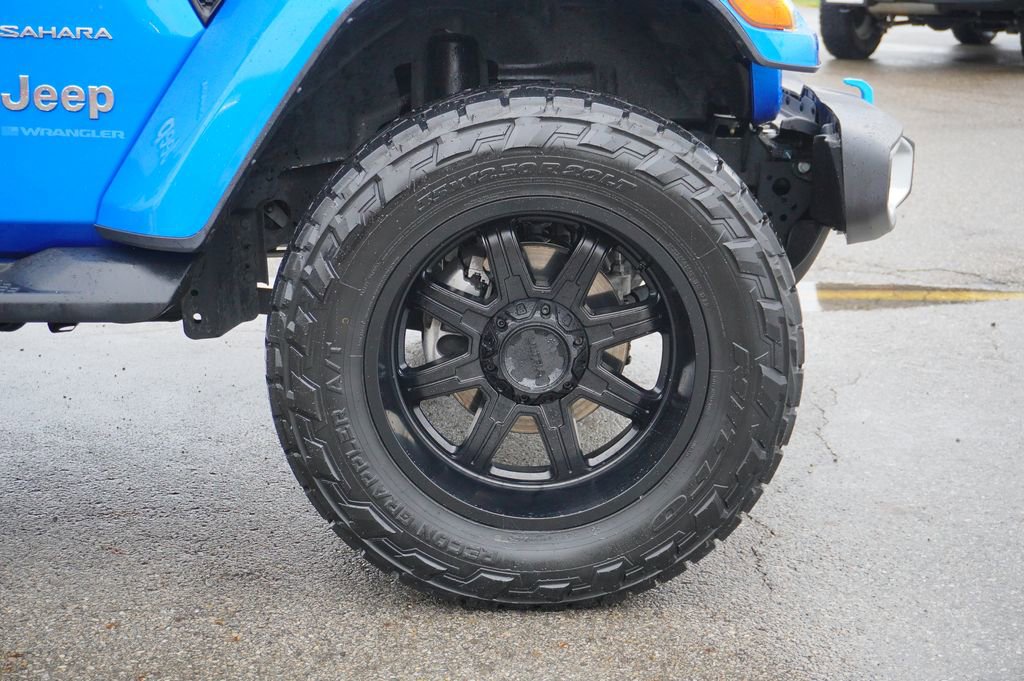 Used 2023 Jeep Wrangler Unlimited Sahara w/ Cold Weather Group image 13