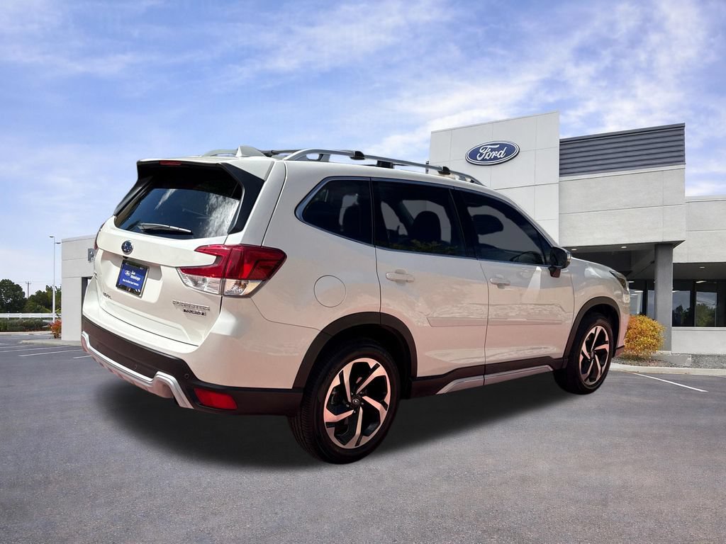 Used 2023 Subaru Forester Touring AWD/4WD image 8