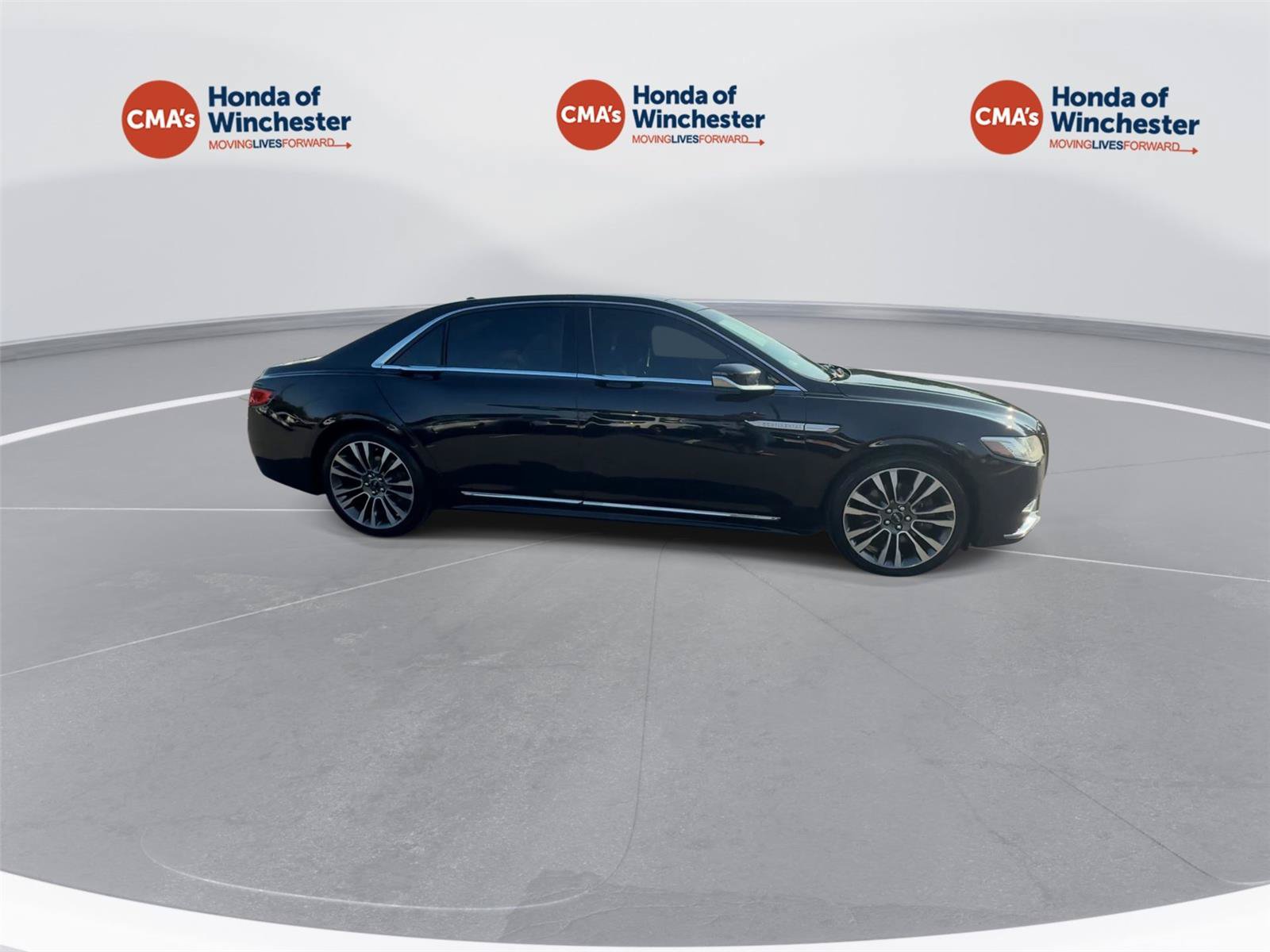 Used 2019 Lincoln Continental Select w/ Continental Climate Package AWD/4WD image 12