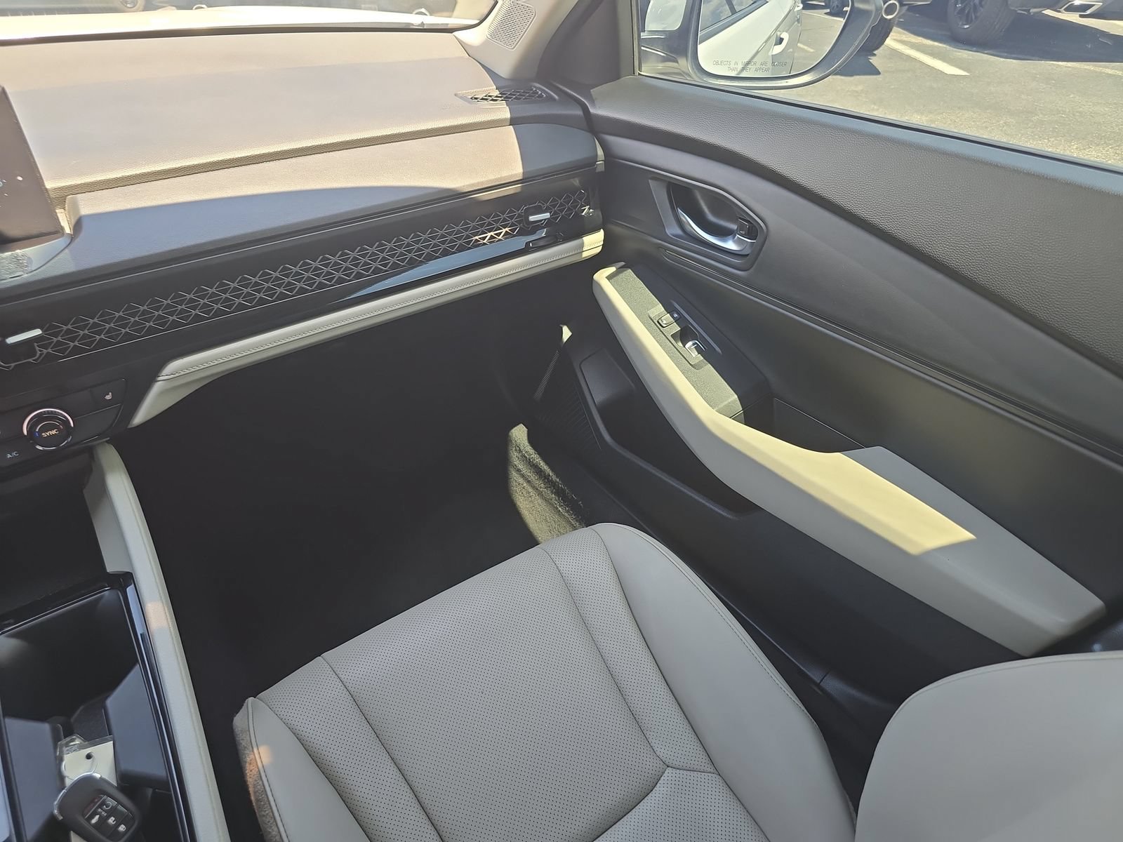 Used 2023 Honda Accord EX-L image 12