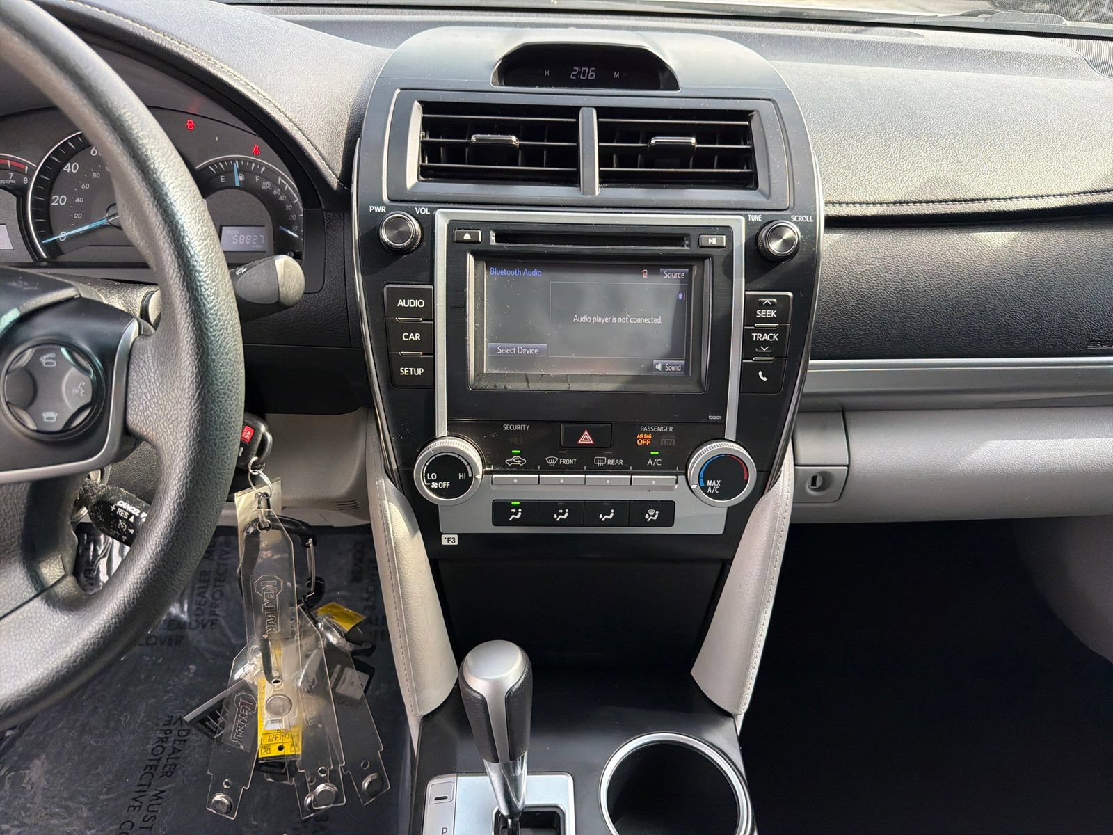 Used 2014 Toyota Camry LE FWD image 18