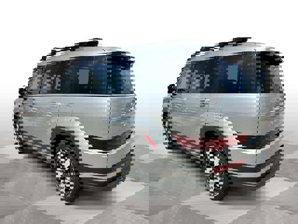 Used 2024 Hyundai Santa Fe Limited image 6