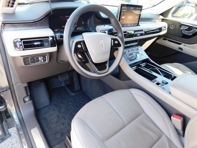 Used 2023 Lincoln Aviator Grand Touring w/ Elements Package Plus image 14