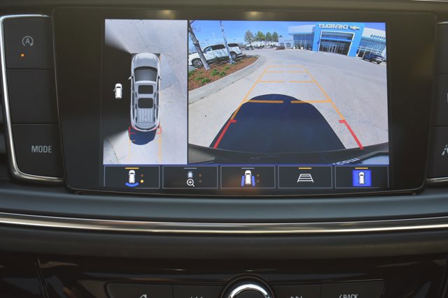 Used 2023 Buick Enclave Avenir w/ Avenir Technology Package image 27