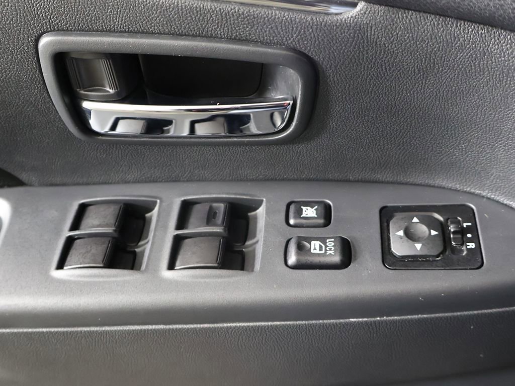 Used 2024 Mitsubishi Outlander Sport LE AWD/4WD image 30