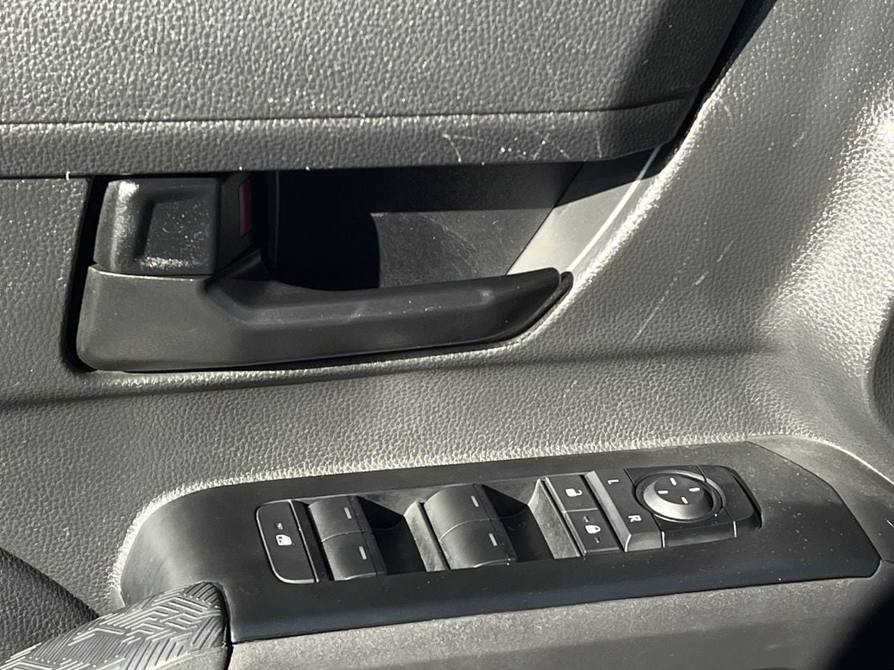 Used 2025 Toyota Tacoma SR5 RWD image 21